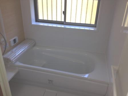 Bathroom. E Building Bathroom photo (December 15, 2013) Shooting