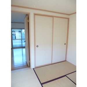 Kitchen. Two-burner gas stove installation Allowed!