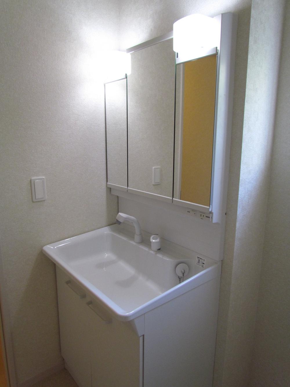 Same specifications photos (Other introspection). Same specifications