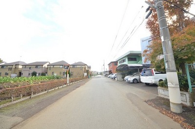 Other. 1m to the periphery (other)