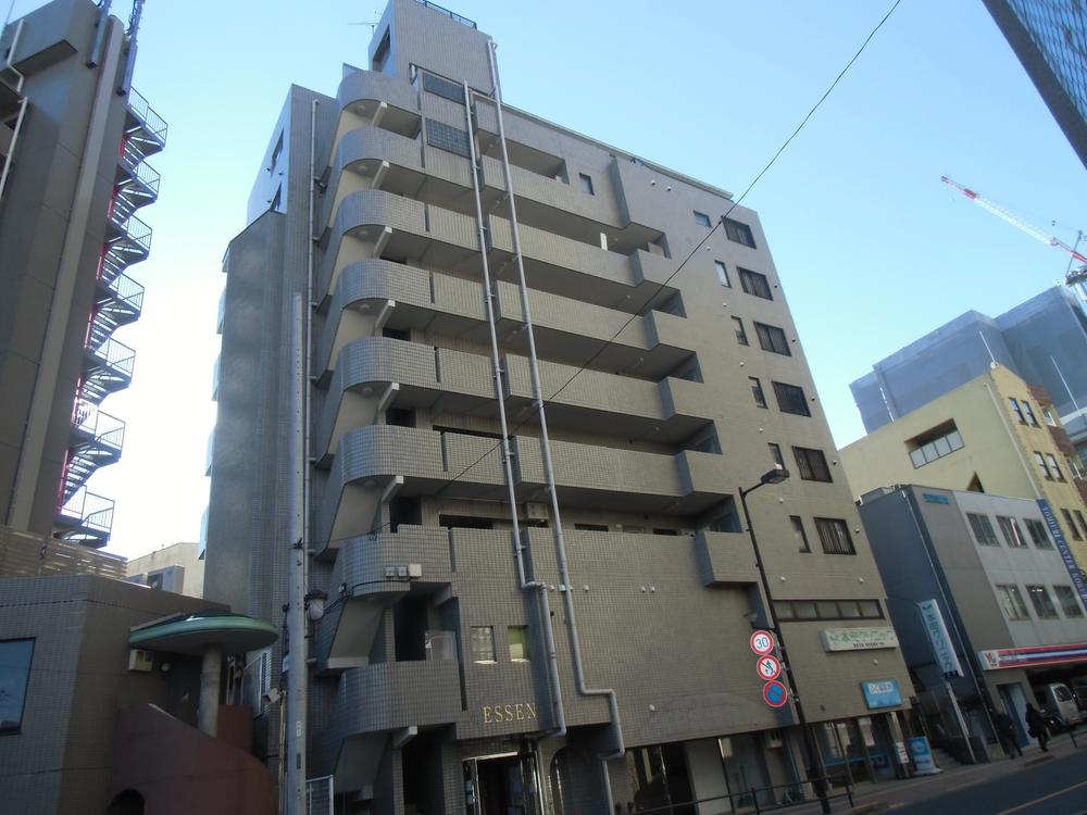 Local appearance photo. Local (12 May 2013) Shooting