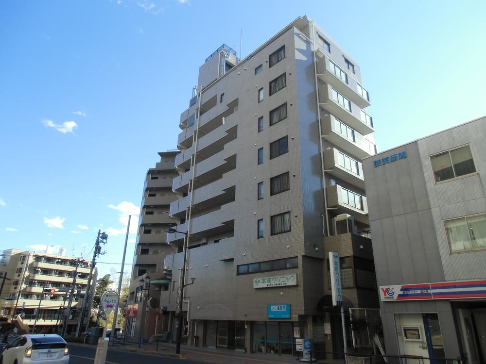 Local appearance photo. Local (12 May 2013) Shooting