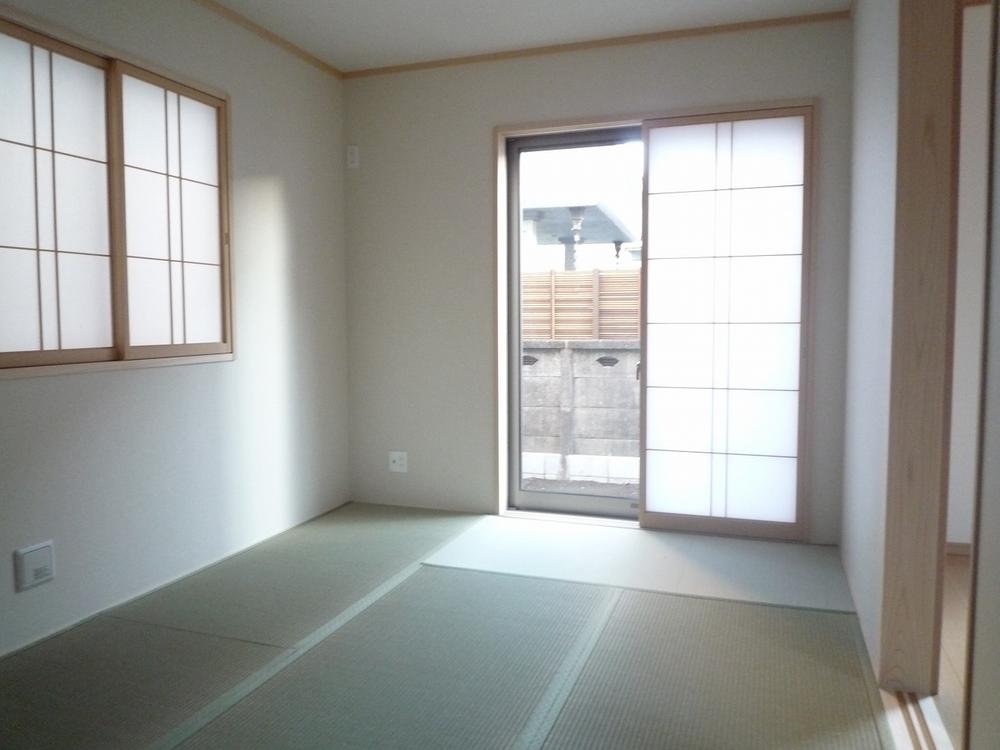 Non-living room. Indoor (12 May 2013) Shooting