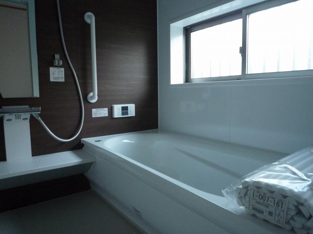 Bathroom. Indoor (12 May 2013) Shooting