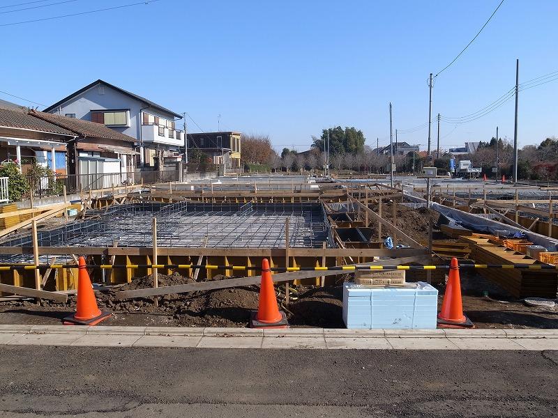 Local appearance photo. 1 Building