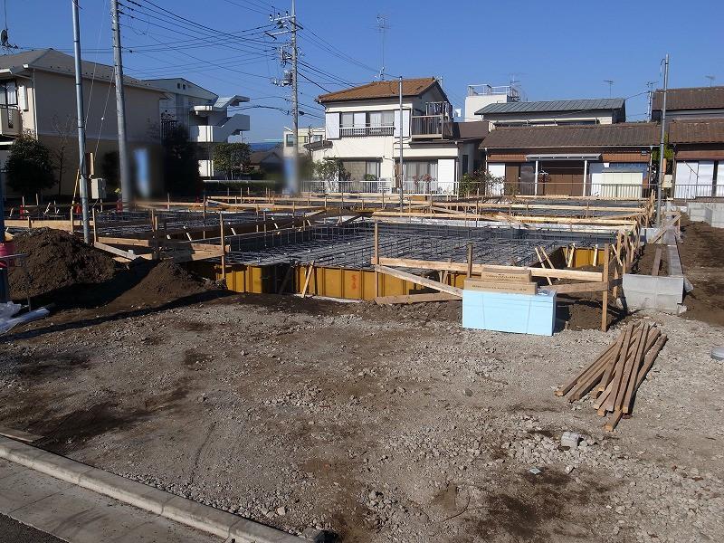 Local appearance photo. 4 Building