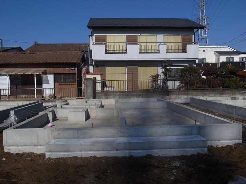 Local appearance photo. 7 Building