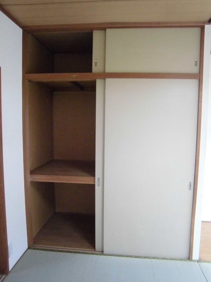 Receipt. Plenty of storage