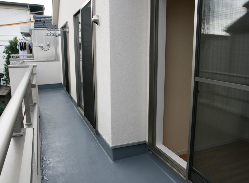 Balcony. ● Balcony: 2013 November shooting