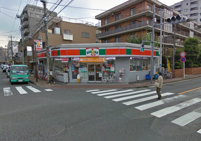 Convenience store. North 1-chome to (convenience store) 193m
