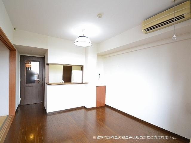 Living. Leksell Mansion Kokubunji living