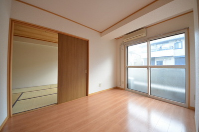 Living and room. ☆ Free to arrange space ☆