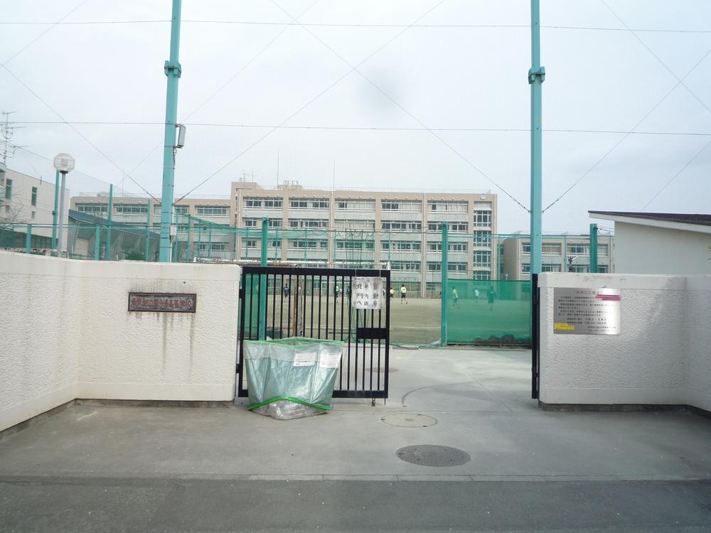 high school ・ College. 1282m to Tokyo Metropolitan Kokubunji High School