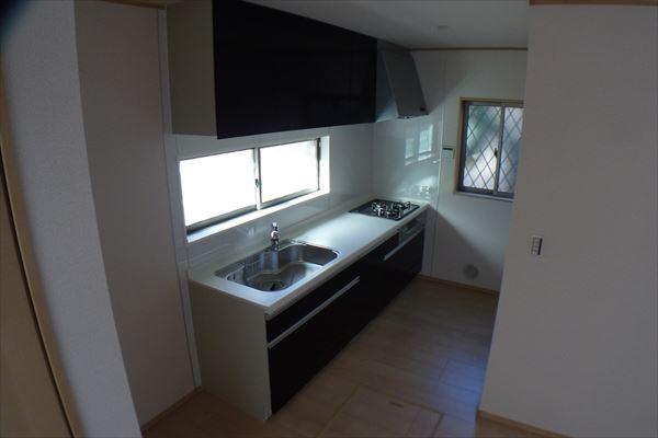 Kitchen. Indoor (12 May 2013) Shooting