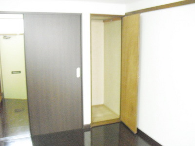 Receipt. Storage space