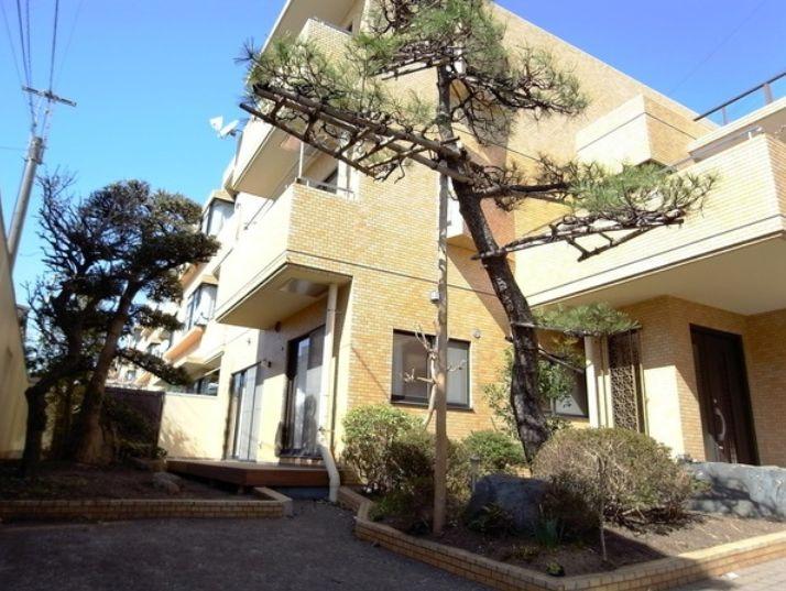 Local appearance photo. Pre-reform "