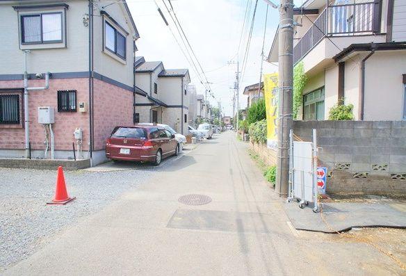 Other local. Frontal road