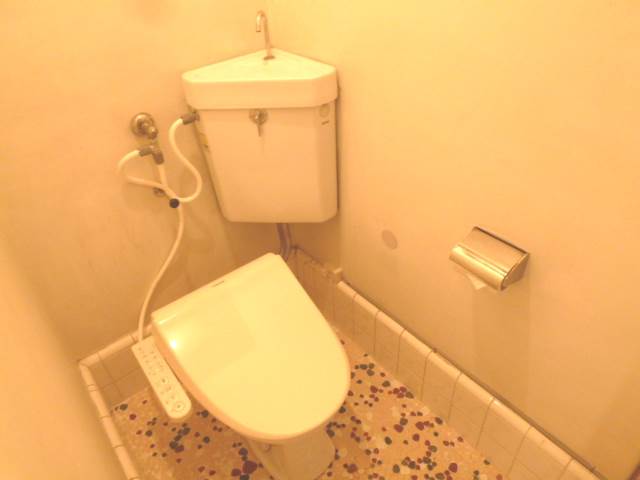 Toilet. Happy bus ・ Restroom