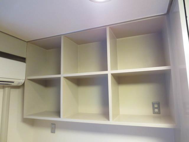 Receipt. Easy-to-use good storage