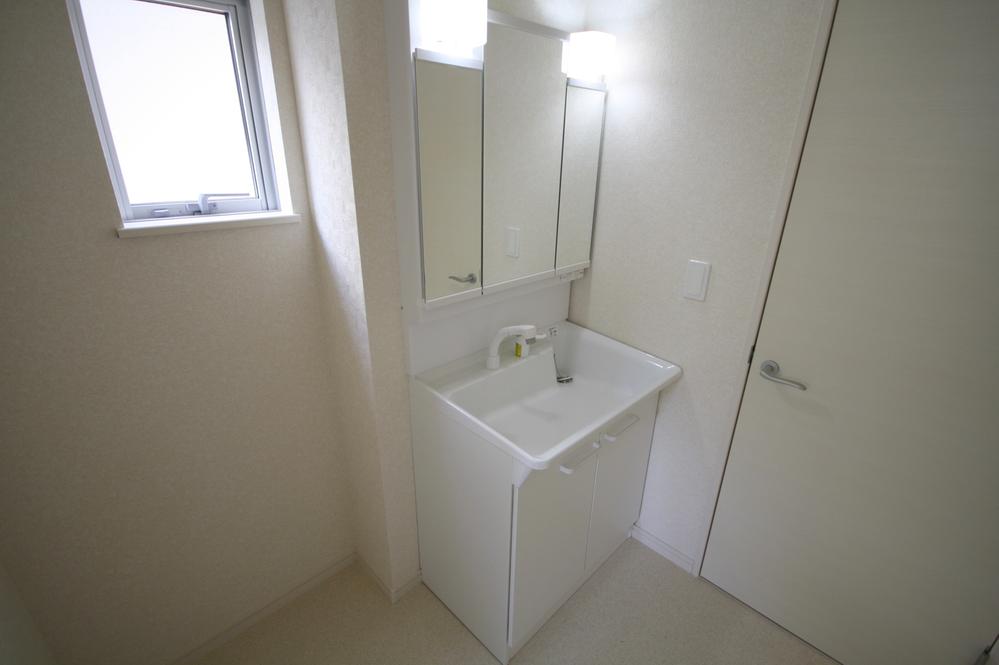 Same specifications photos (Other introspection). Example of construction