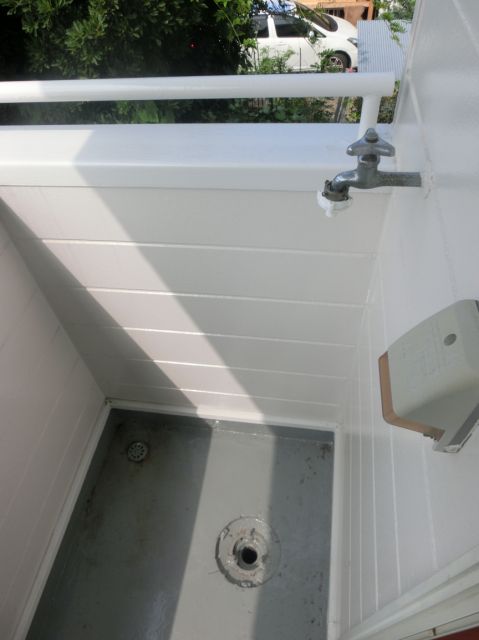 Other room space. The veranda has a washing machine storage