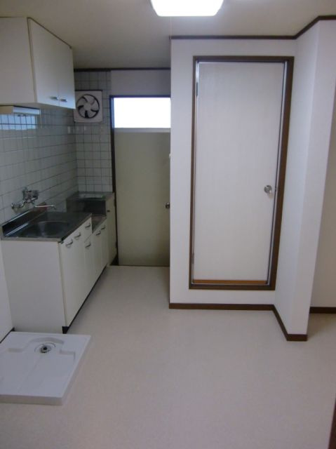 Living and room. Kitchen direction as viewed from the room