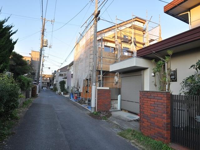 Local photos, including front road. Kokubunji Honda 5-chome, contact road situation