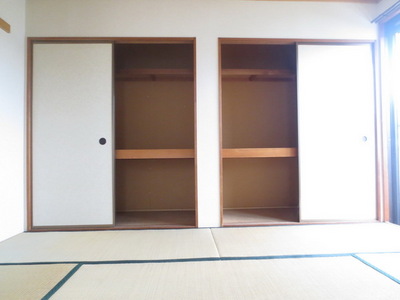 Receipt. Storage space