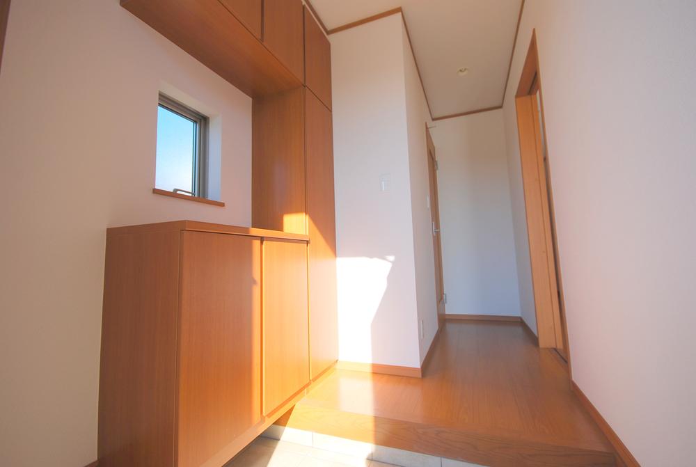 Entrance. Local (12 May 2013) Shooting