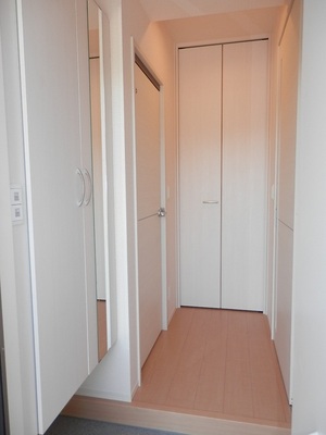 Entrance. ◆ Entrance ◆