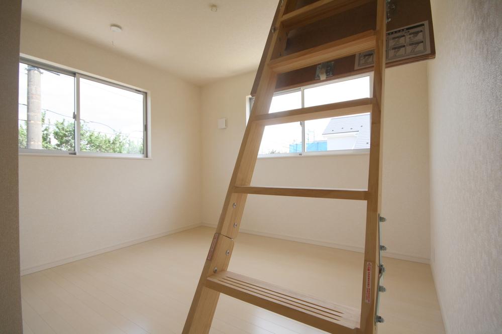 Same specifications photos (Other introspection). Example of construction