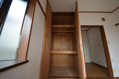 Receipt. Storage lot