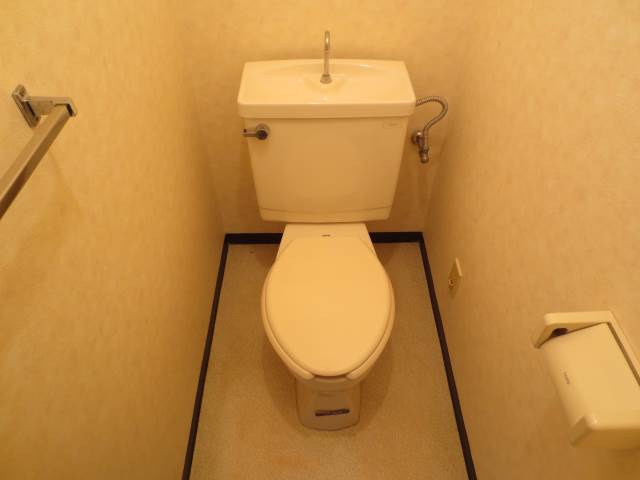 Toilet. bus ・ Restroom