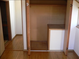 Washroom. Things input