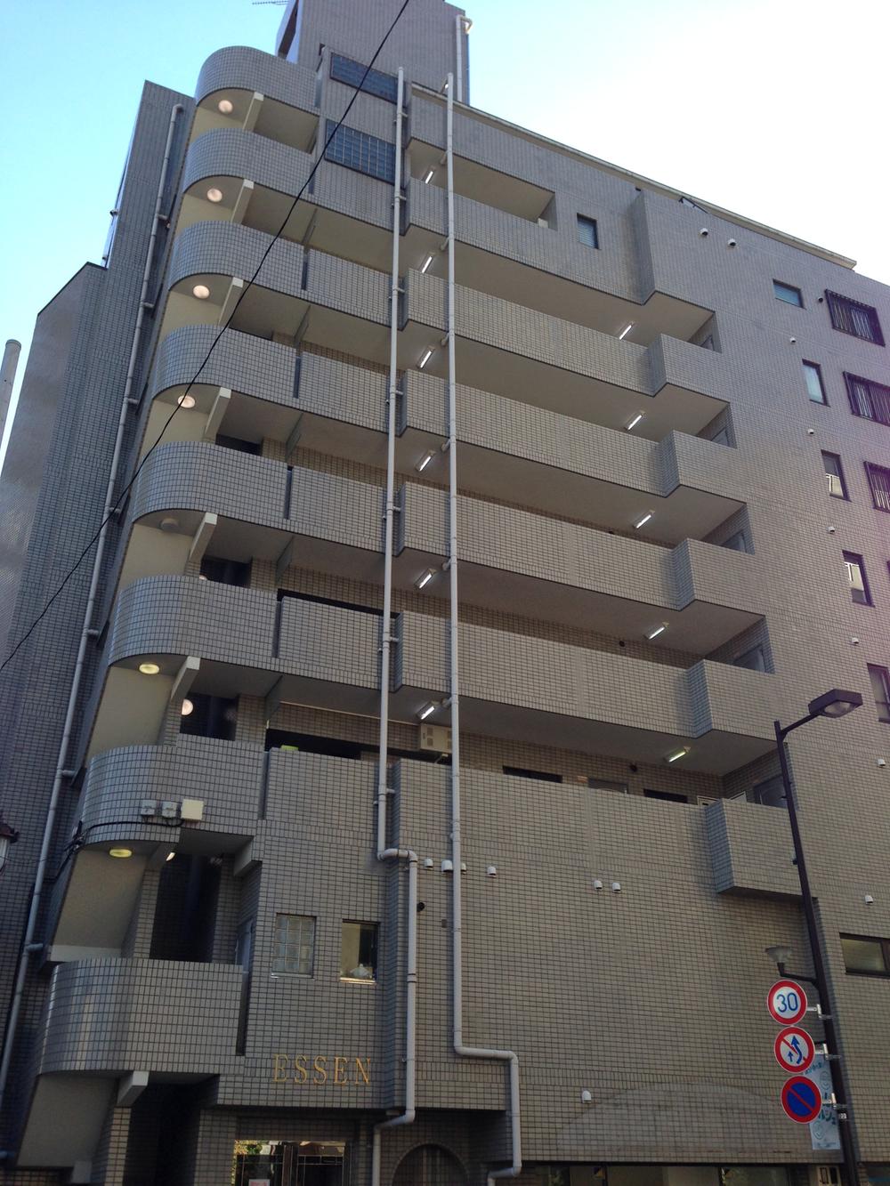 Local appearance photo