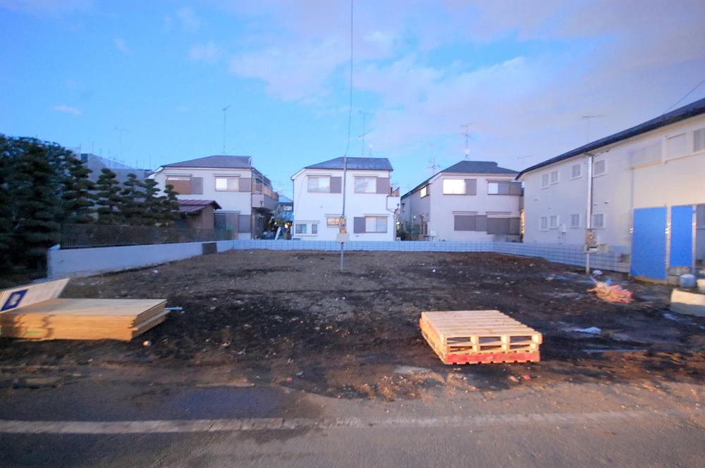 Local appearance photo. December 2013 shooting