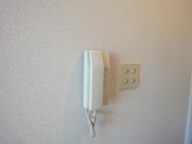 Security. Auto with lock