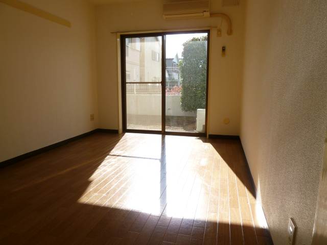 Living and room. Beautiful Western-style