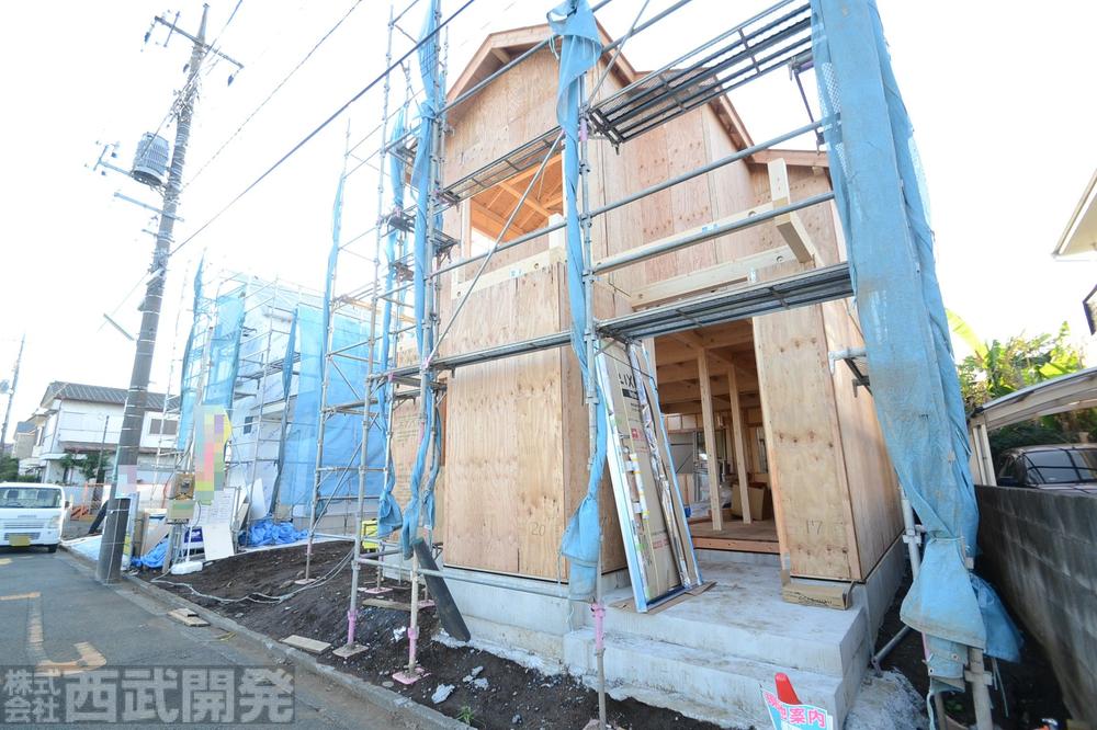 Local photos, including front road. Local (10 May 2013) Shooting This selling local