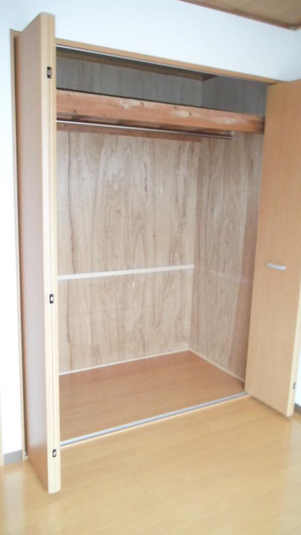 Receipt. closet ・ There is depth storage capacity