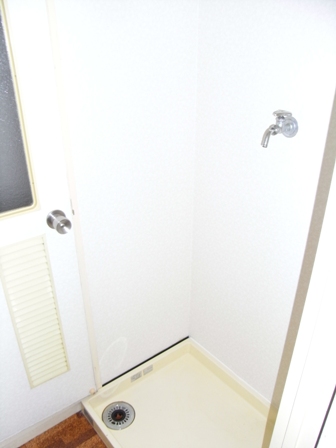 Washroom. Dressing room ・ Washing machine in the room