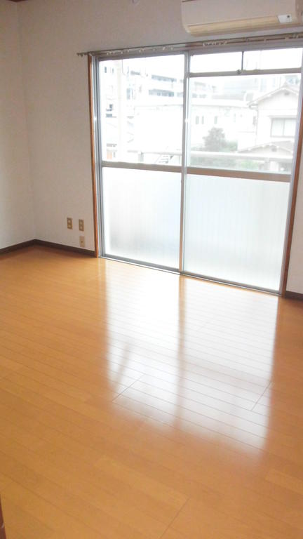 Living and room. The floor is also very beautiful still new