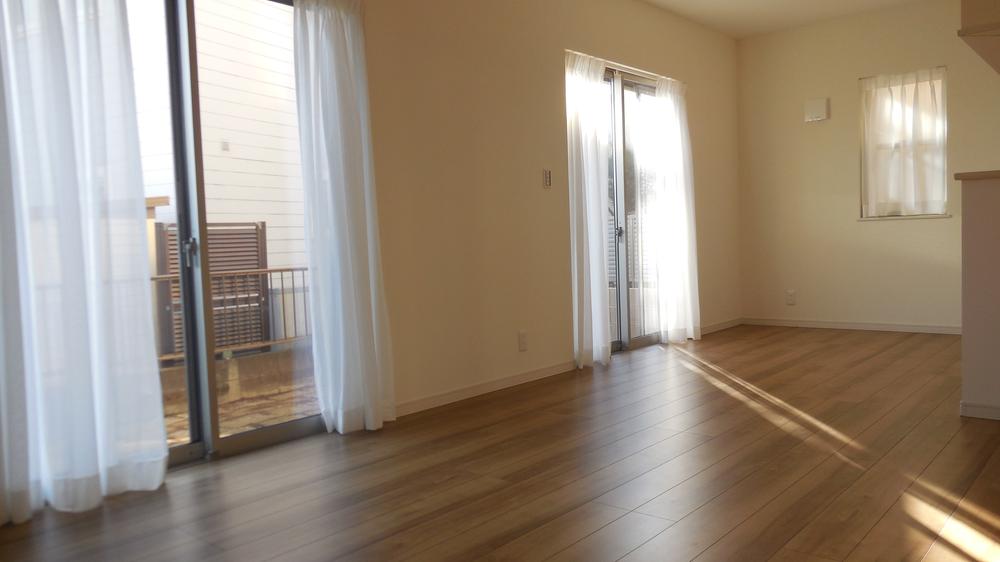 Living. Indoor (12 May 2013) Shooting