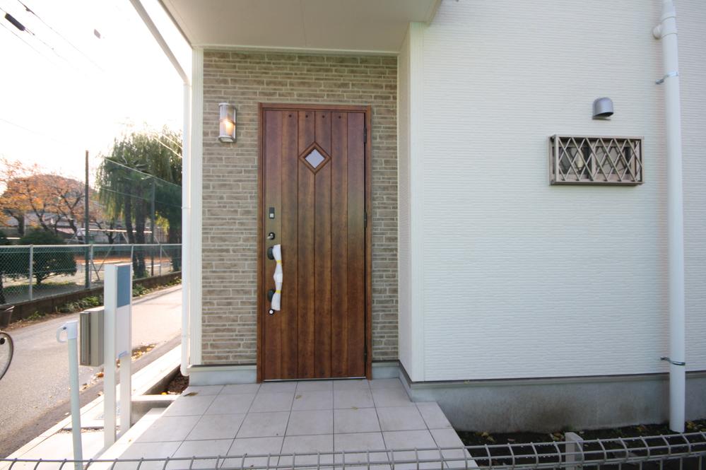 Entrance. Local Photos