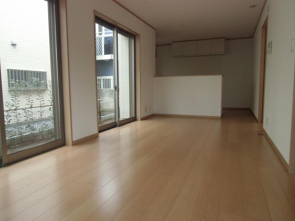 Living. Indoor (12 May 2013) Shooting