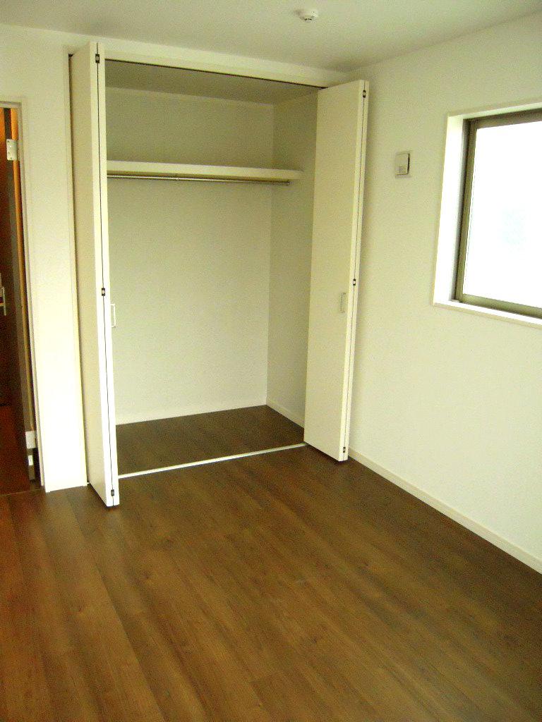 Non-living room. Indoor (January 2013) Shooting