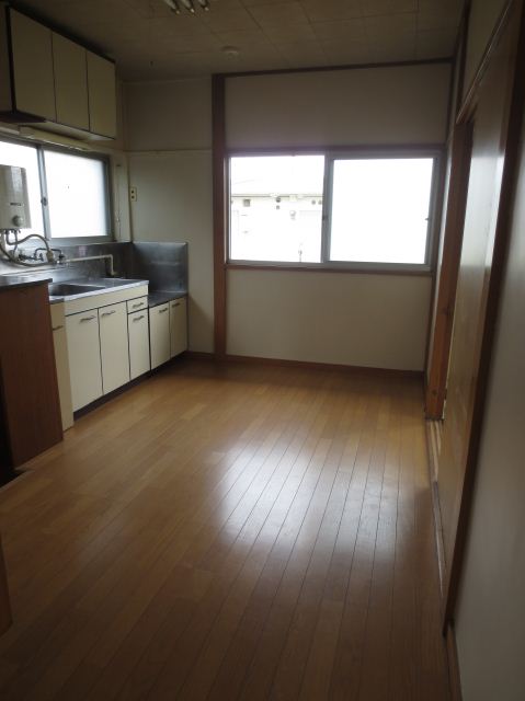 Kitchen. Wide kitchen space