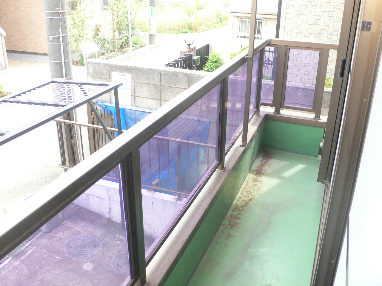 Balcony. Preeminent per yang.