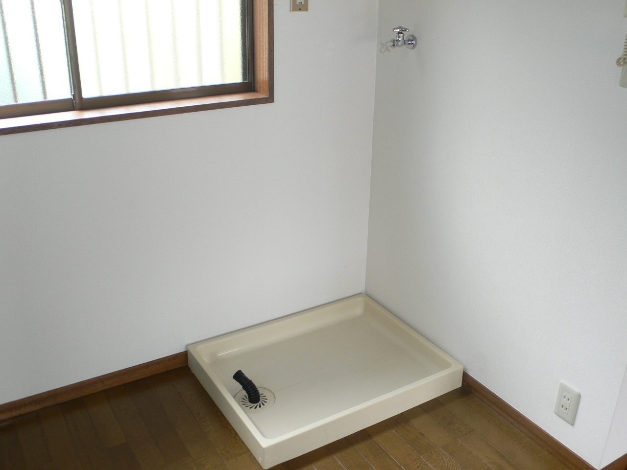 Other Equipment. There yard indoor washing machine.