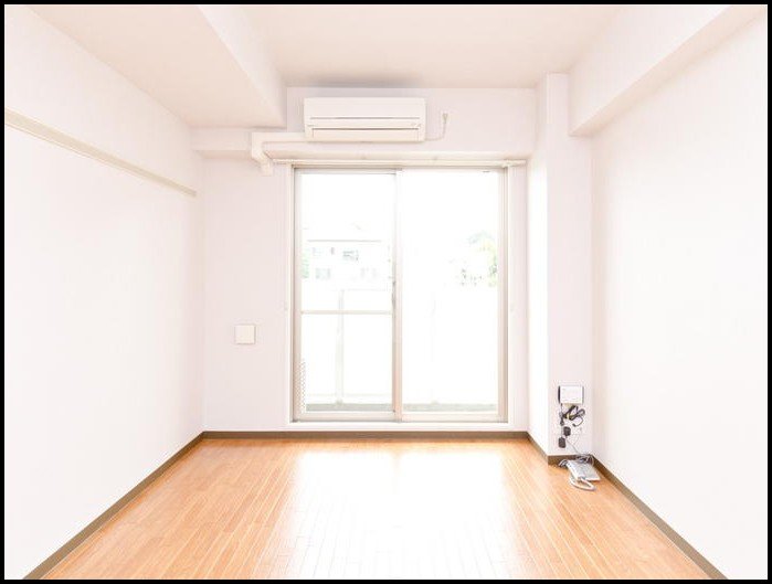 Living and room. ☆ top floor ☆